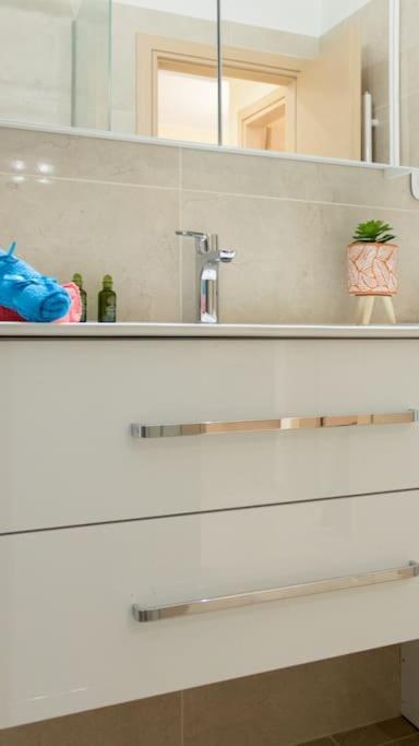 Luxury Apartment In Garitsa Bay Corfu  Eksteriør bilde